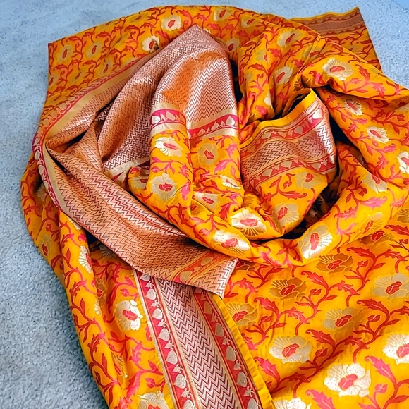 Georgette banarasi Mustard yellow saree - Picture 10 of 10
